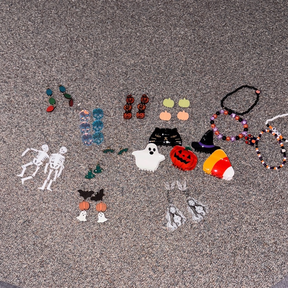 Bundle of Halloween earrings